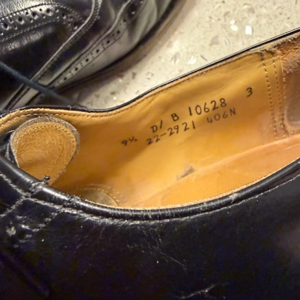 Johnston & Murphy Classic Black Oxfords 9.5